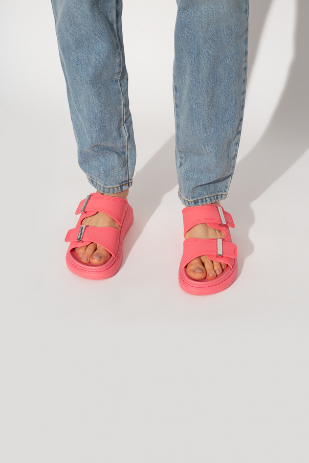 シューズ・サンダルその他 ALEXANDER MCQUEEN Woman Flat sandals Pink 658063W4Z51 6833 Pink And Silver Hybrid Sandals - ALEXANDER MCQUEEN - Russocapri